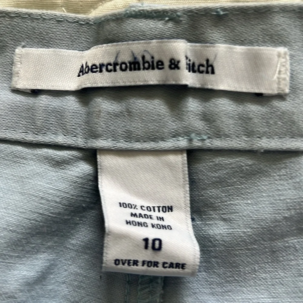 Abercrombie & Fitch shorts - Picture 9 of 11